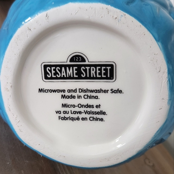 🍪 Sesame Street Cookie Monster Coffee Mug – Hand Painted, NWT, Large Muppets - Picture 12 of 16
